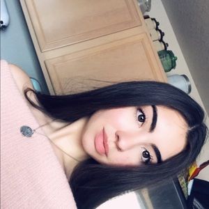 Meet your Posher, Eva